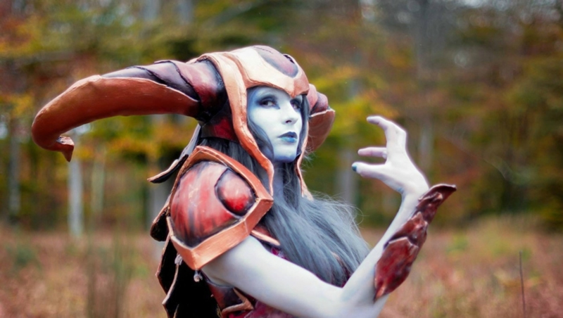 LOL龙血武姬希瓦娜COS