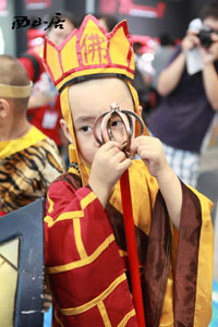 ��С���� ��ɽ����̫coser����ϵ��ͼ�ϼ�