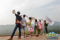 ���λ�����2������С��ż��¿����ҹ�⣬������׳��