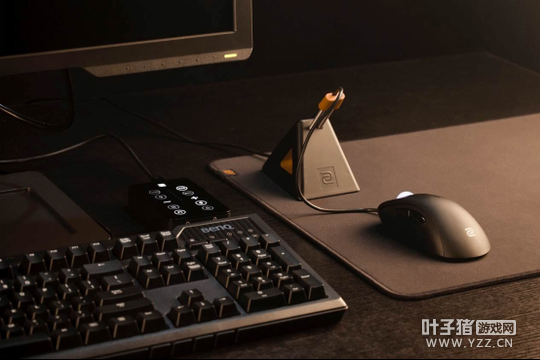 ���Ľ�CSGO��Ӣ�� ZOWIE GEAR�羺��ʾ��������