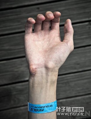 �羺ѡ�ֶ����˲����� Uzi��ֹʹҩ�����ϳ�