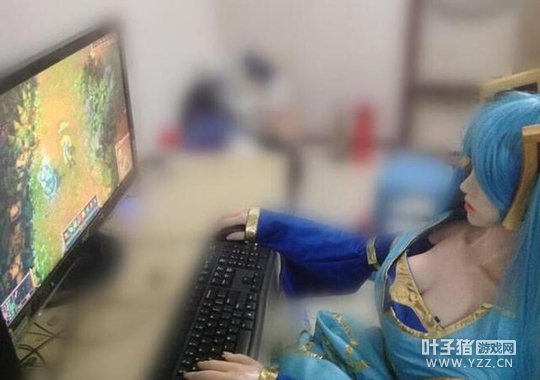 ��ѡ�������ŵڶ� �㳡�����ʰ��·����Ϸ��Ϊ