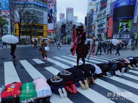 �ձ������⣬һȺ���Ӵ���Ϲ�������Ӳ�