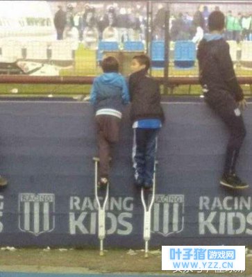 世界足坛堪称神奇的四球定三冠 国际足联欠