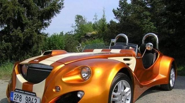 绝地求生刺激战场,跑毒与跳伞小技巧,让你