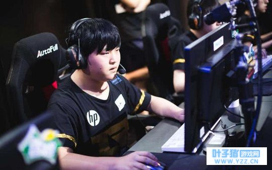 绝地求生刺激战场八大战队争霸,三十万奖金