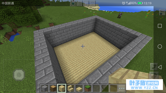 《我的世界》小木屋。当你走在森林当中,有