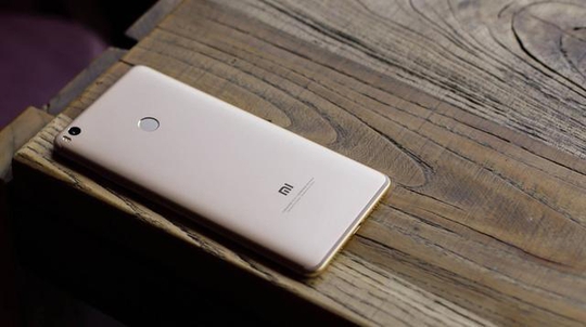 小米MAX3游戏体验,《王者荣耀》全特效满帧