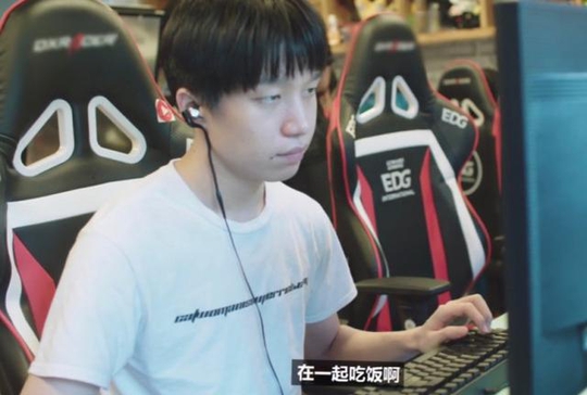 EDG꣬վCλMouseǶ